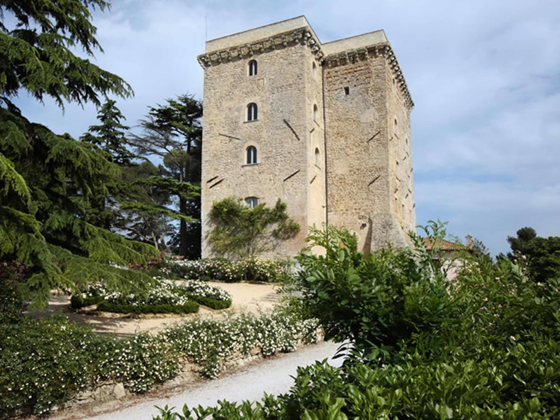 Torre Almonte Aparthotel Тоди Екстериор снимка